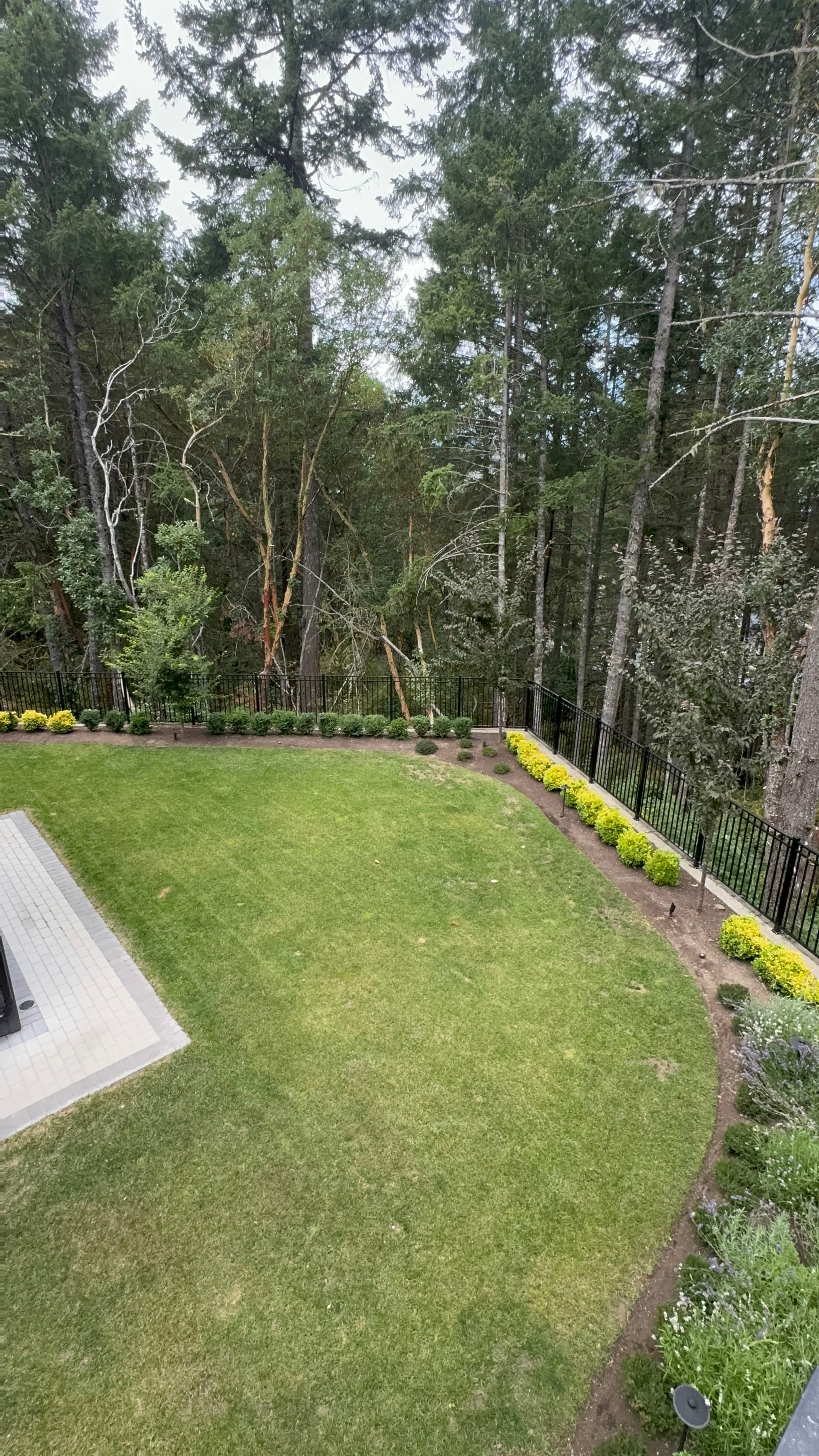 Gallery photos for Curb Appeal That Sells Homes Faster: Image #2