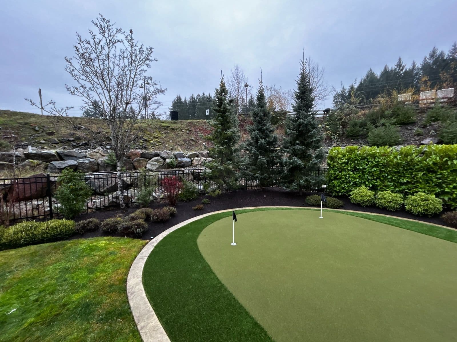 Backyard Putting Green Crafted to Perfection