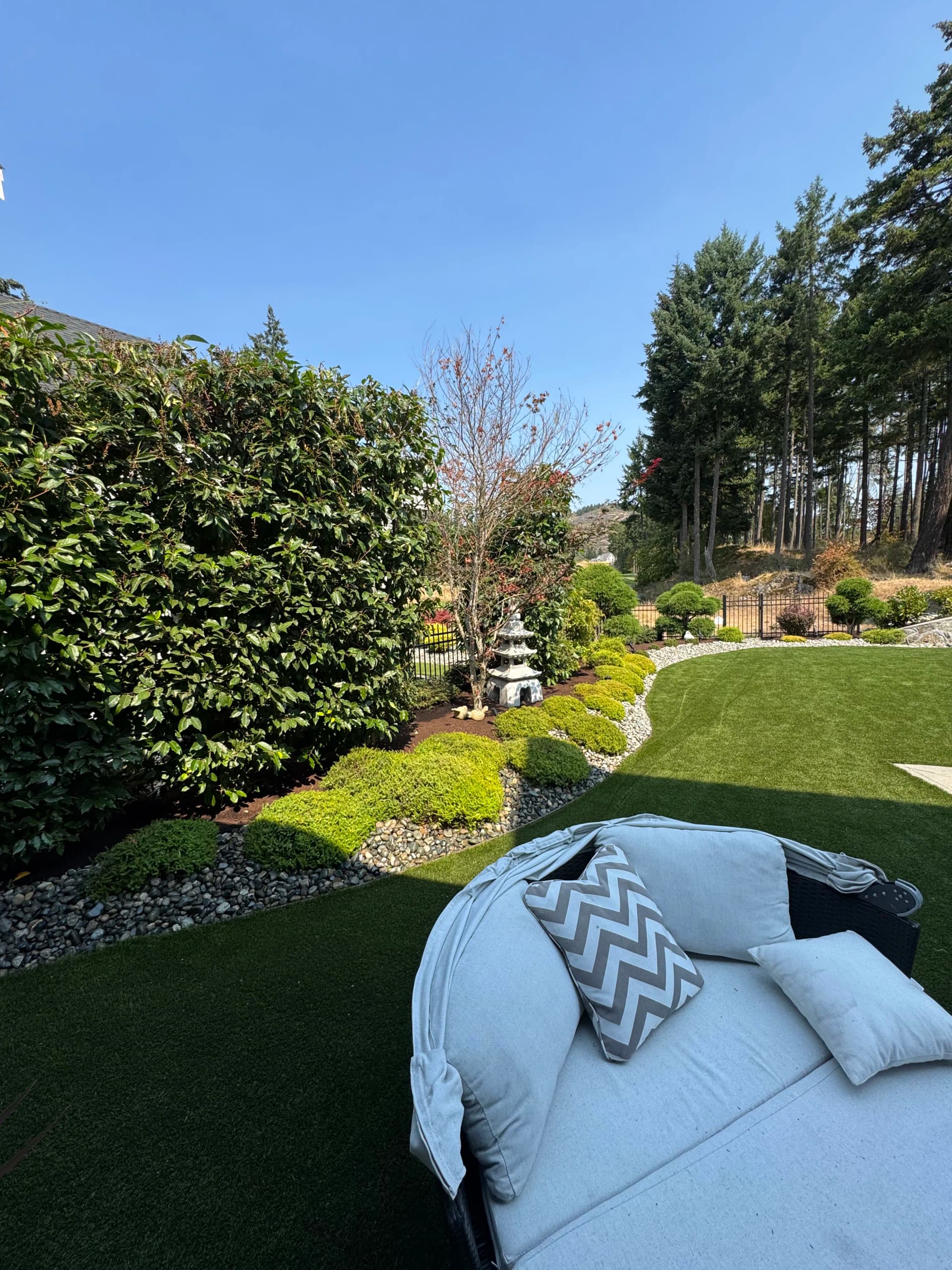 Gallery photos for River Rock Edging That Keeps Landscape Beds Looking Sharp: Image #2