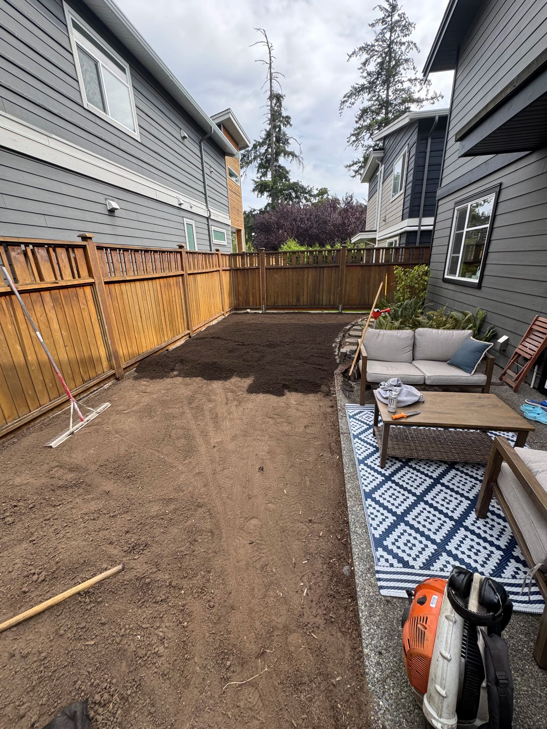 Gallery photos for Overgrown Backyard Cleaned Out and Built Fresh in One Day: Image #2