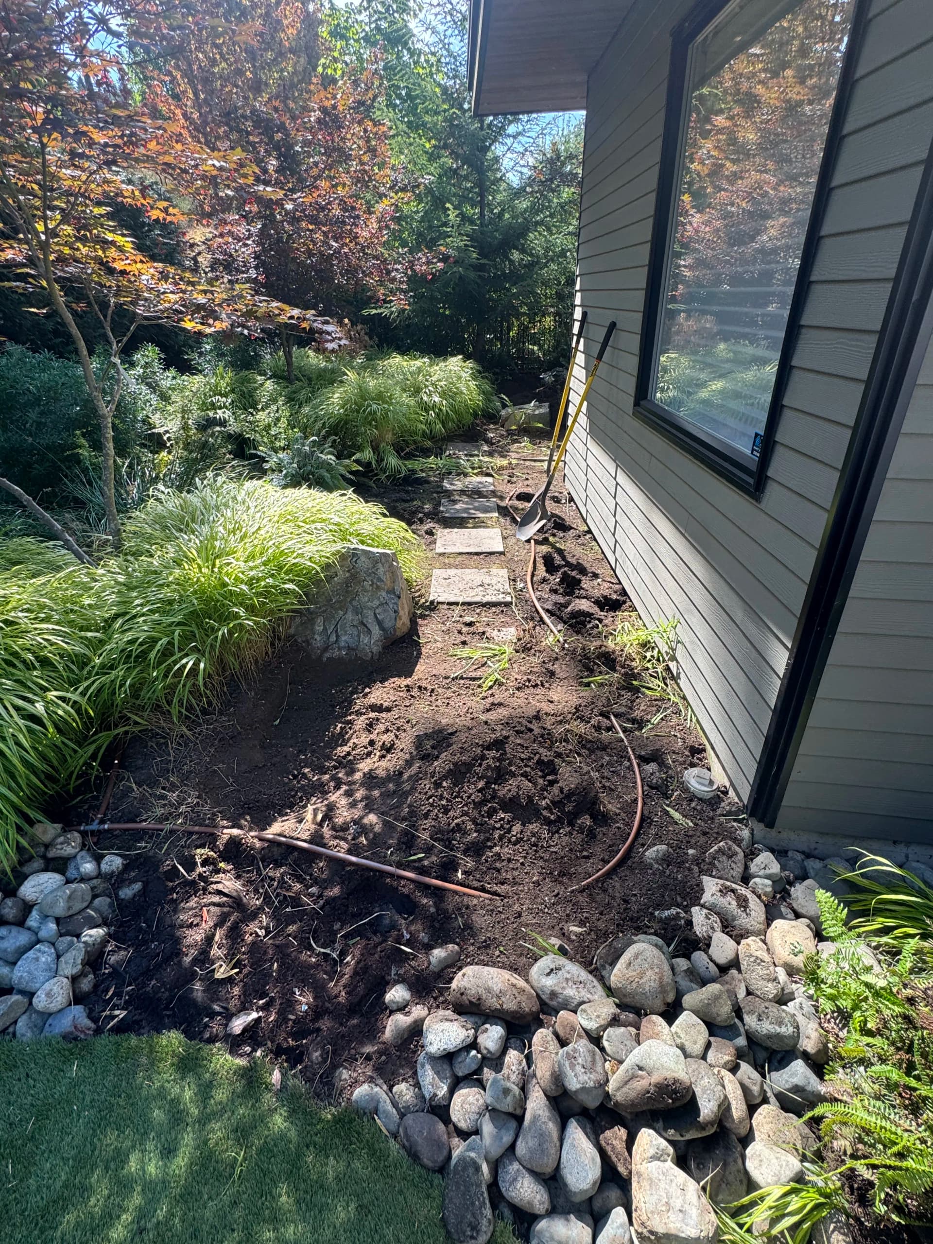 Gallery photos for Wasted Side Yard Gets a Garden Layout That Actually Works: Image #2