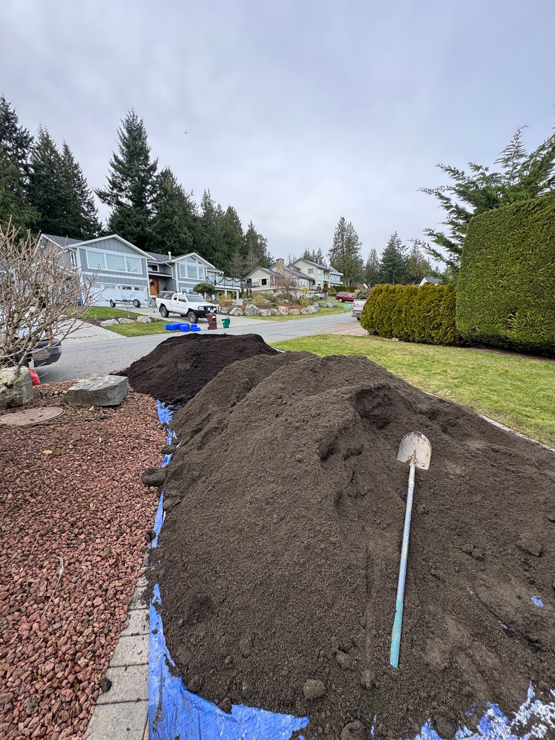 Gallery photos for The Friendly Gardener's Efficient Soil Mover Project: Image #1